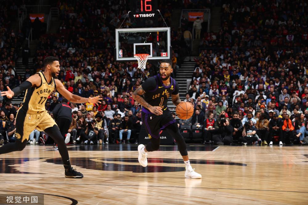 球和无私的 球和无私的